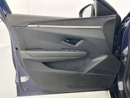 Photo 10 Renault Megane Gén. V (BCB) Ph1 Techno 5