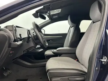 Photo 9 Renault Megane Gén. V (BCB) Ph1 Techno 5