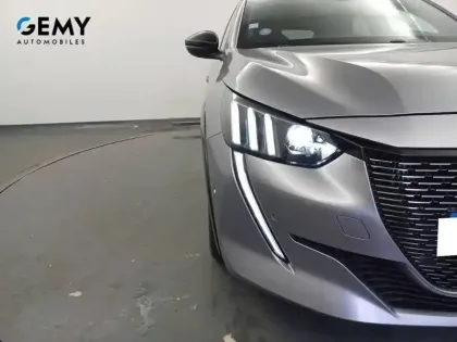 Photo 61 Peugeot 208  PureTech 130 S&S EAT8