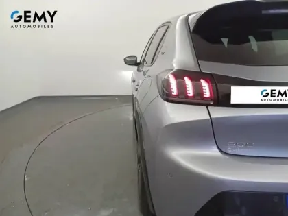 Photo 37 Peugeot 208  PureTech 130 S&S EAT8