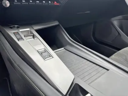 Photo 24 Peugeot 408  PHEV 225 e-EAT8