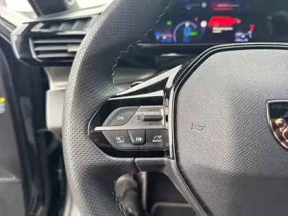 Photo 20 Peugeot 408  PHEV 225 e-EAT8