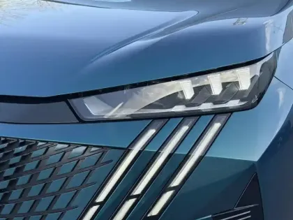 Photo 15 Peugeot 3008 Gén. III Ph1 GT 5