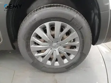 Photo 10 Peugeot Rifter  Standard PureTech 110 S&S BVM6