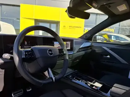 Photo 33 Opel Astra  1.5 Diesel 130 ch BVA8