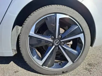 Photo 19 Opel Astra  1.5 Diesel 130 ch BVA8