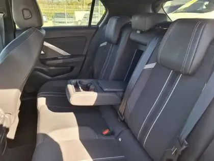 Photo 20 Opel Astra  1.5 Diesel 130 ch BVA8