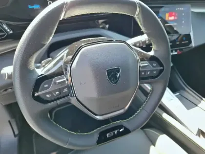 Photo 8 Peugeot 308  Electrique 55 kWh 156ch