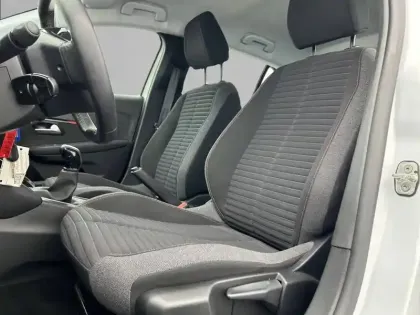 Photo 10 Peugeot 208  PureTech 75 S&S BVM5