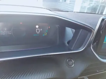 Photo 9 Peugeot 208  Electrique 50 kWh 136ch