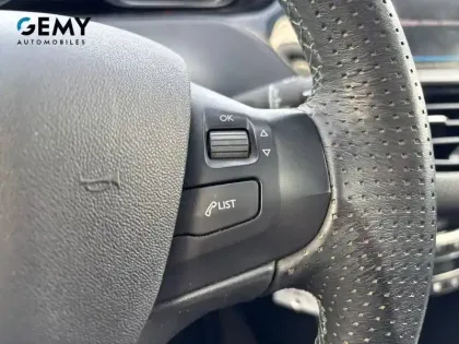 Photo 20 Peugeot 2008  BlueHDi 120ch S&S EAT6