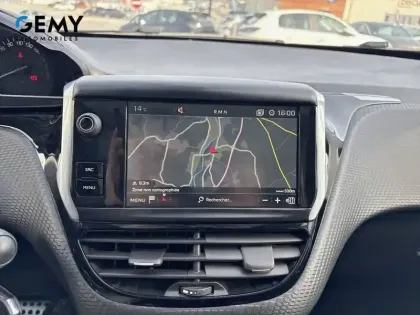 Photo 14 Peugeot 2008  BlueHDi 120ch S&S EAT6