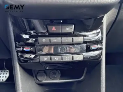 Photo 16 Peugeot 2008  BlueHDi 120ch S&S EAT6