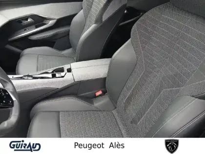 Photo 8 Peugeot 3008  Hybrid 136 e-DCS6