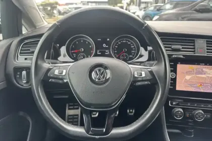 Photo 10 Volkswagen Golf  1.0 TSI 115 BVM6