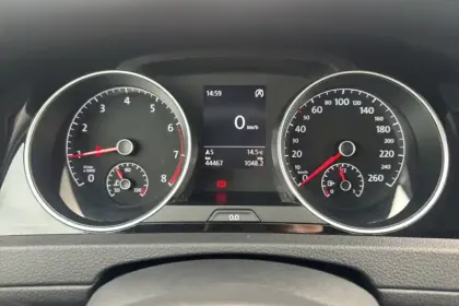 Photo 11 Volkswagen Golf  1.0 TSI 115 BVM6