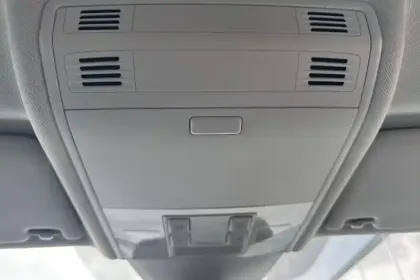 Photo 20 Volkswagen Golf  1.0 TSI 115 BVM6