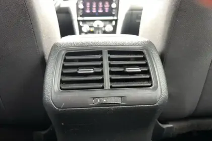 Photo 22 Volkswagen Golf  1.0 TSI 115 BVM6