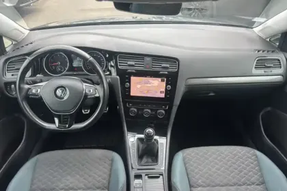 Photo 9 Volkswagen Golf  1.0 TSI 115 BVM6