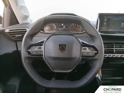 Photo 16 Peugeot 208  PureTech 100 S&S BVM6