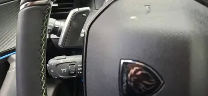Photo 110 Peugeot 2008  Hybrid 136 e-DCS6