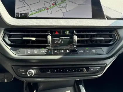 Photo 58 BMW Serie 1 118i 136 ch DKG7