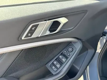 Photo 16 BMW Serie 1 118i 136 ch DKG7