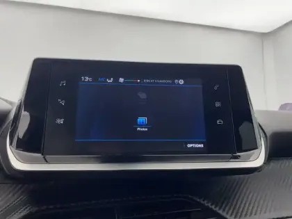 Photo 19 Peugeot 208  PureTech 100 S&S BVM6