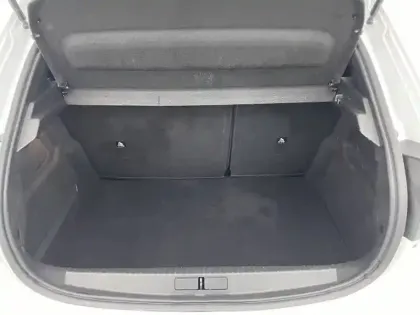 Photo 12 Peugeot 208  PureTech 100 S&S BVM6