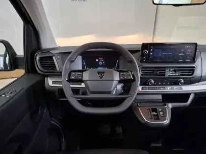 Photo 12 Peugeot Expert  CA FIXE M DIESEL 150 CH MANUELLE