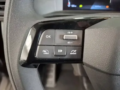 Photo 26 Peugeot Expert  CA FIXE M DIESEL 150 CH MANUELLE