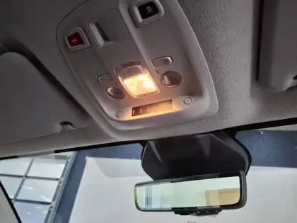 Photo 21 Peugeot Expert  CA FIXE M DIESEL 150 CH MANUELLE