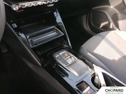 Photo 15 Peugeot 2008  BlueHDi 130 S&S EAT8