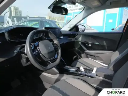 Photo 14 Peugeot 2008  BlueHDi 130 S&S EAT8