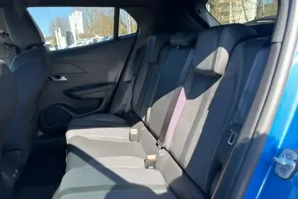 Photo 10 Peugeot 2008  PureTech 130 S&S EAT8