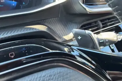 Photo 19 Peugeot 2008  PureTech 130 S&S EAT8