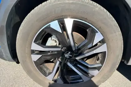 Photo 14 Peugeot 2008  PureTech 130 S&S EAT8