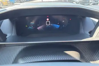 Photo 15 Peugeot 2008  PureTech 130 S&S EAT8