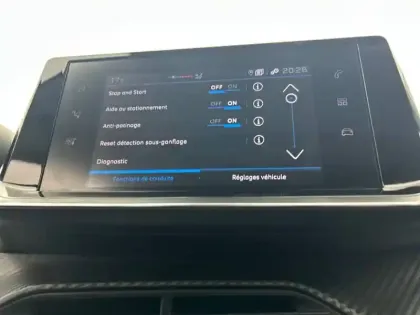 Photo 26 Peugeot 208  PURETECH 75 S&S BVM5