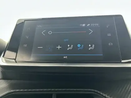 Photo 23 Peugeot 208  PURETECH 75 S&S BVM5