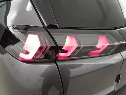 Photo 16 Peugeot 2008  BlueHDi 110 S&S BVM6