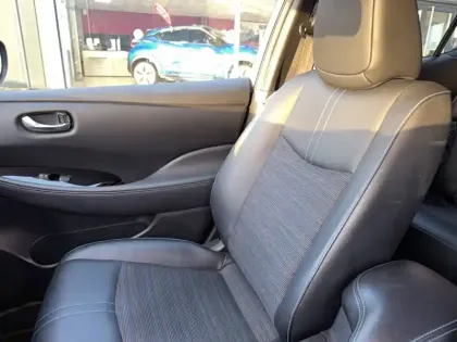 Photo 13 Nissan Leaf  Electrique 40kWh