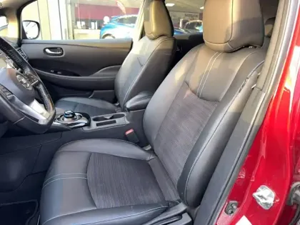 Photo 8 Nissan Leaf  Electrique 40kWh