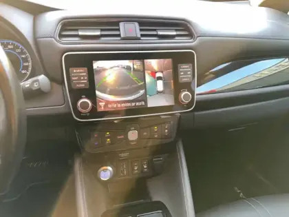 Photo 11 Nissan Leaf  Electrique 40kWh