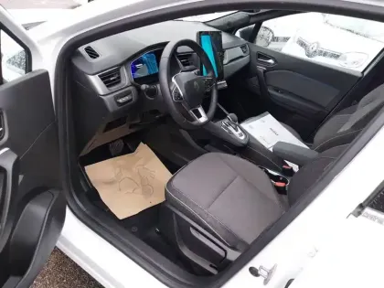 Photo 52 Renault Symbioz  E-Tech full hybrid 145