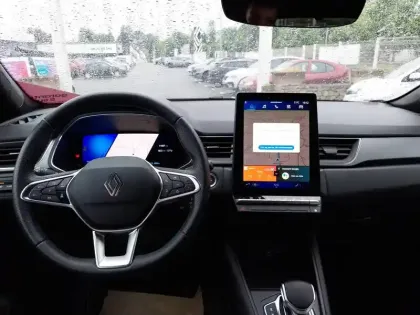 Photo 55 Renault Symbioz  E-Tech full hybrid 145