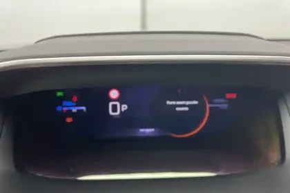 Photo 17 Peugeot 2008  Hybrid 145 e-DCS6