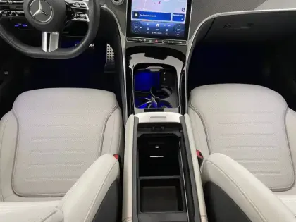 Photo 58 Mercedes Classe GLC Gén. II (C254) Ph1 AMG Line 5