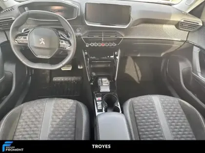 Photo 7 Peugeot 2008 PureTech 130 S&S EAT8 Roadtrip