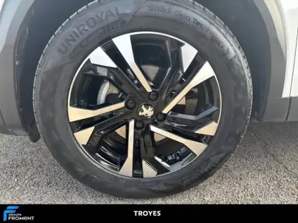 Photo 12 Peugeot 2008 PureTech 130 S&S EAT8 Roadtrip